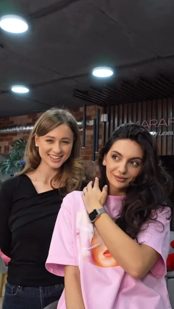 În studioul MY MARAFET, după machiaj